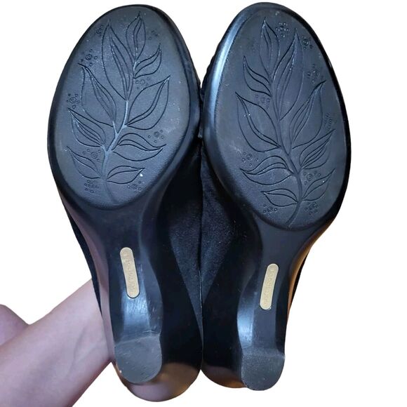 Softspots clogs gently used black embroidered leather/suede, 3 in heel, size 9.5 - Picture 4 of 8